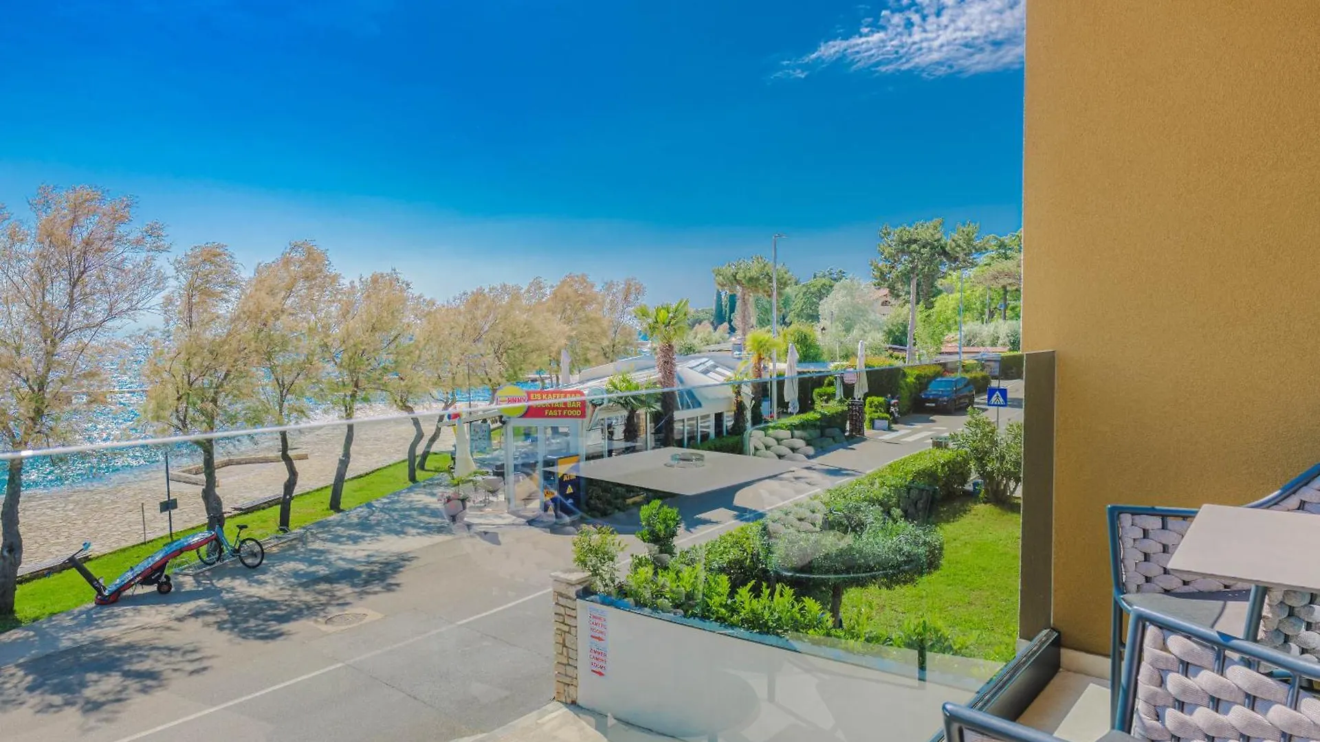 Maresole Beachfront Residence Poreč 0*,