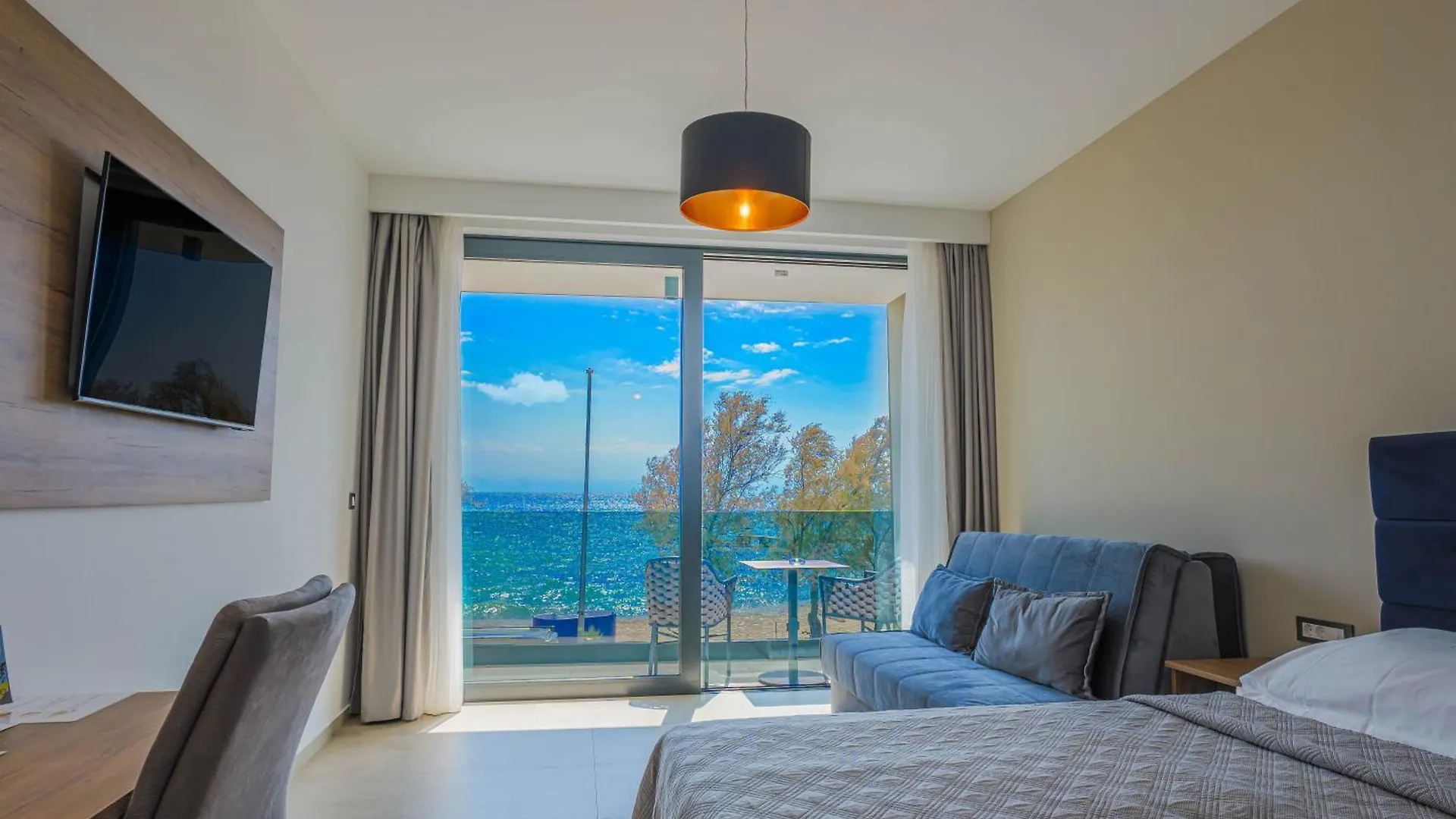 Maresole Beachfront Residence contacts