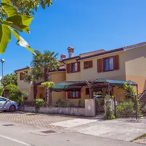  Apartment Masek