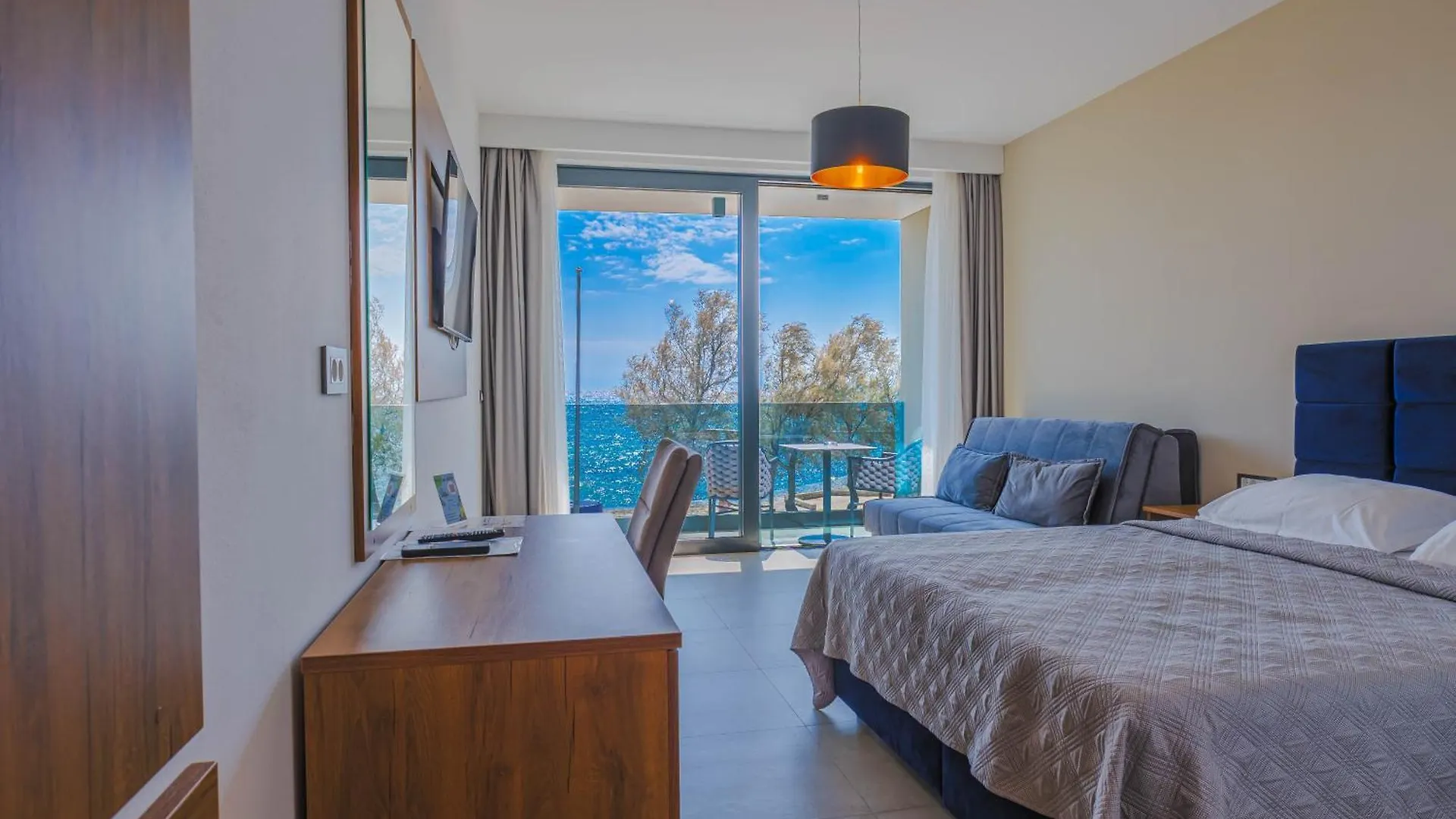 Bed and Breakfast Maresole Beachfront Residence Πόρετς Κροατία